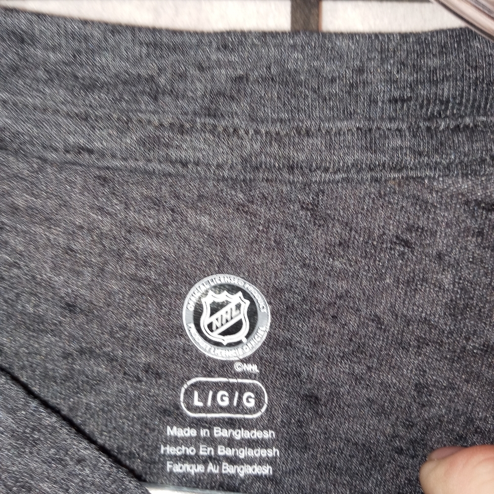 Womens Large NFL Penguins Fitted Tee - Picture 2 of 4